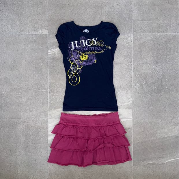 Juicy Couture dark navy logo graphic t