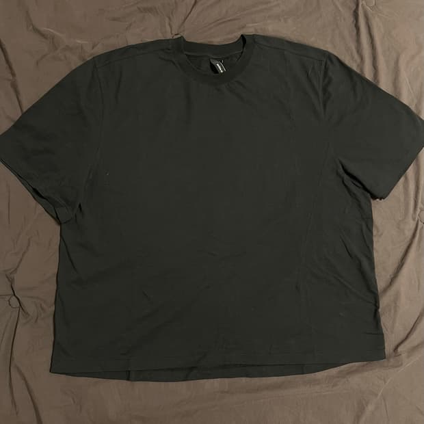 엔타이어 스튜디오 Dart Tee