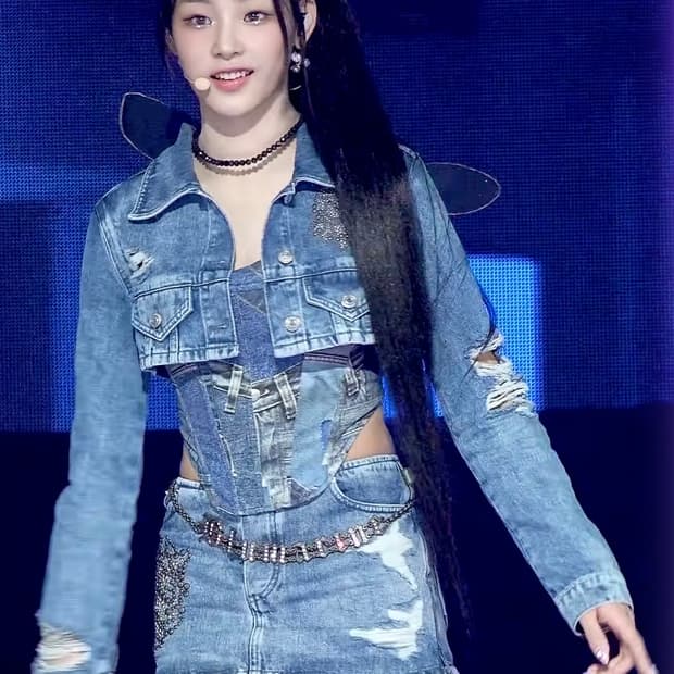 [뉴진스 민지 착용] 마크제이콥스 헤븐 크롭 데님자켓