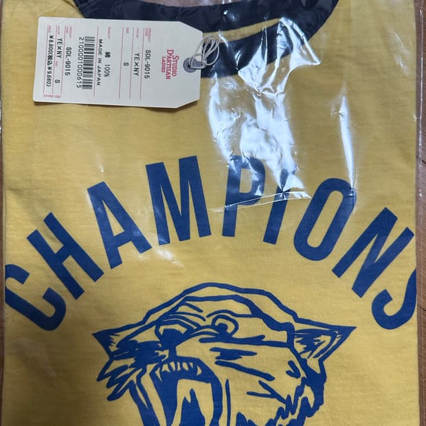 스튜디오 다치산 반팔티