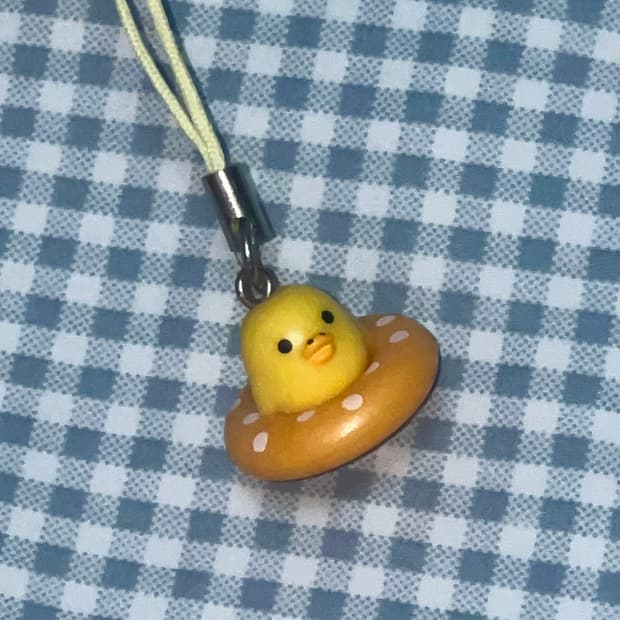 고전 리락쿠마 키이로이토리 튜브 스트랩