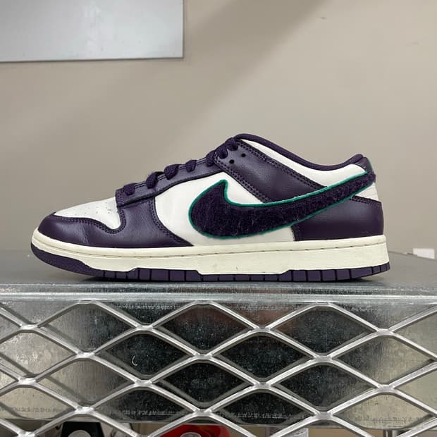 나이키 덩크 로우 그랜드 퍼플 270