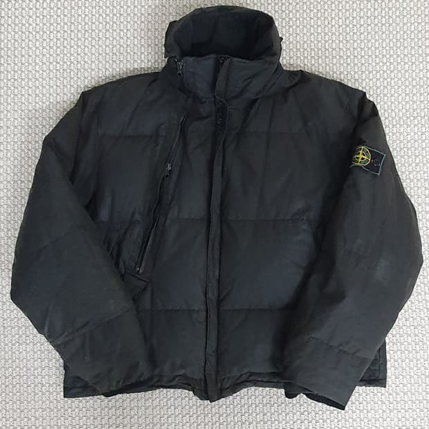 99AW 스톤 아일랜드 그린 엣지 왁스 코튼 구스 다운 패딩