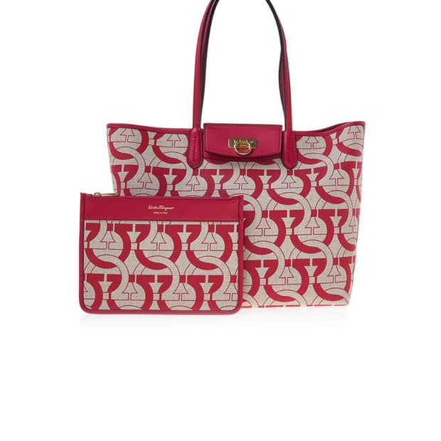 페라가모 간치니 로고 토트백 리브스