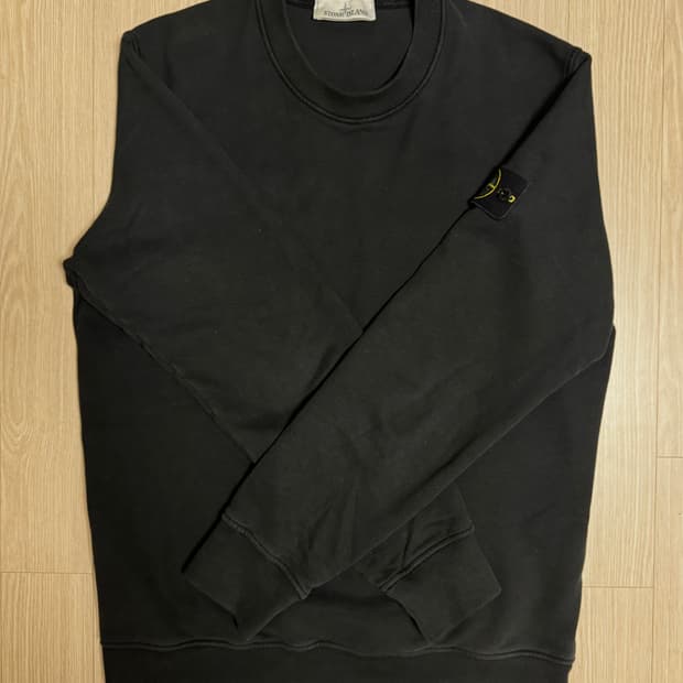 스톤아일랜드 맨투맨 L사이즈 블랙컬러 신형택