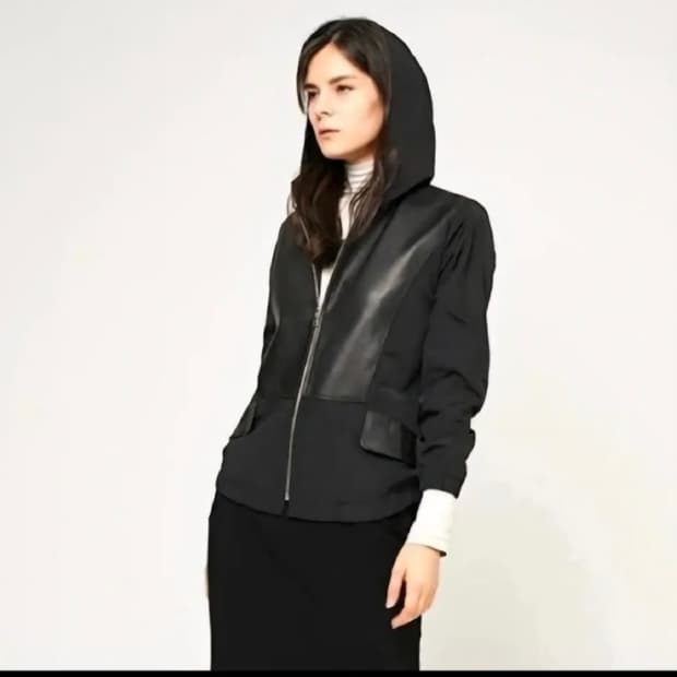 (새제품)천연가죽+프라다 후드 집업 자켓55-88