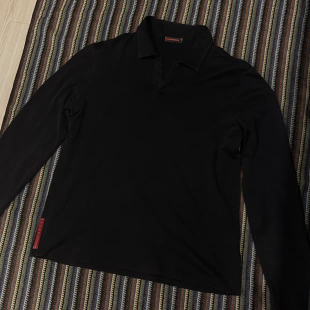 프라다 스포츠 롱슬리브 pkt