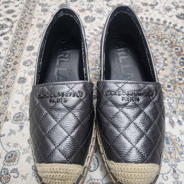 칼 라거펠트 에스파드류 슬립온 퀼팅  7.5(245-250mm)