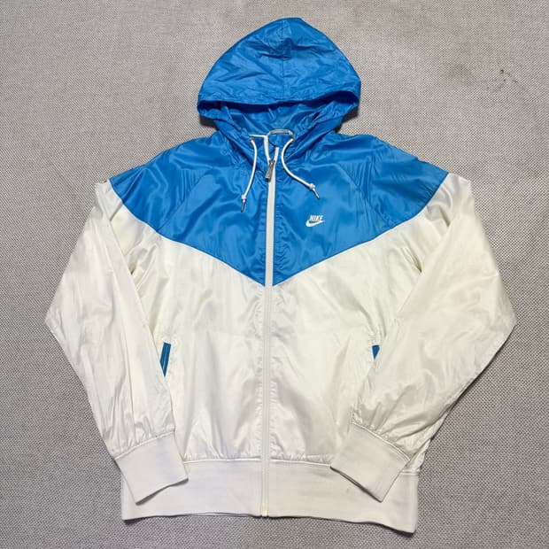 나이키 윈드러너 바람막이