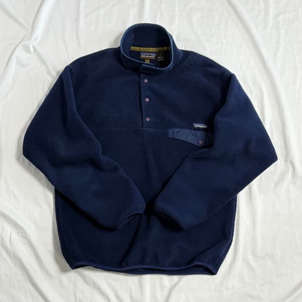 파타고니아 신칠라 네이비 구해봅니다!