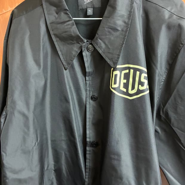데우스 마키나 자켓 판매합니다 XL