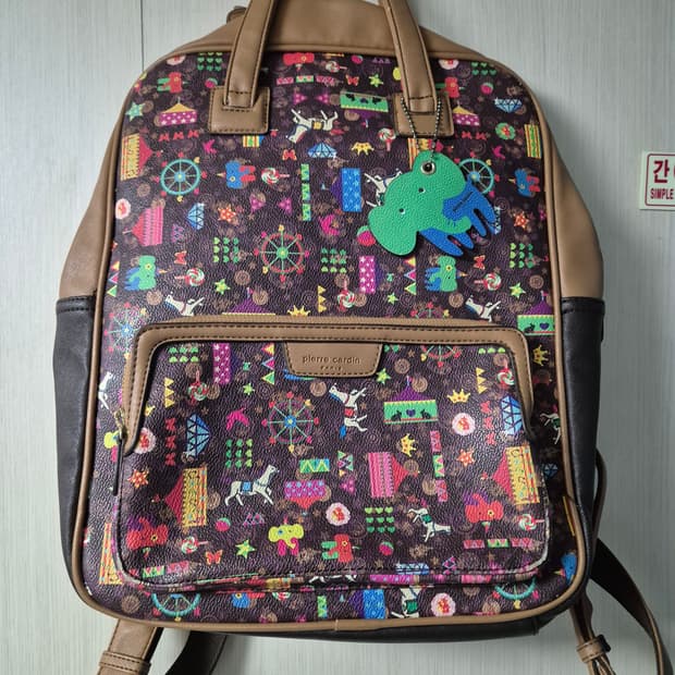 피에르가르뎅 백팩