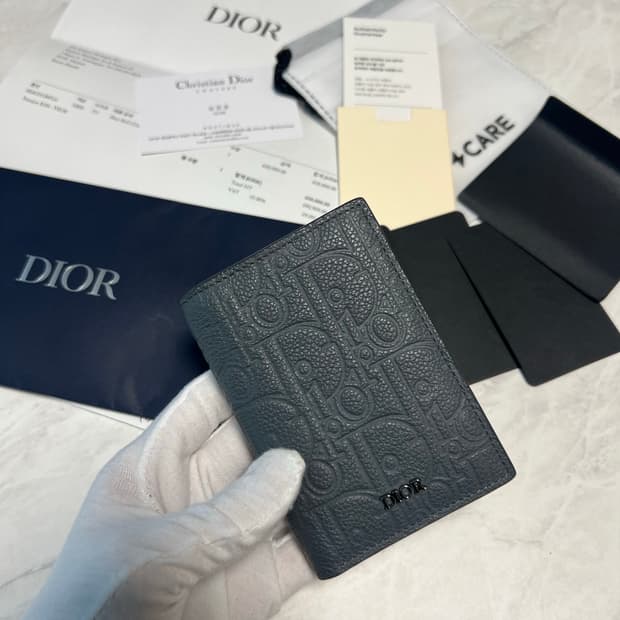 디올 그래비티 버티컬 오거나이저 지갑