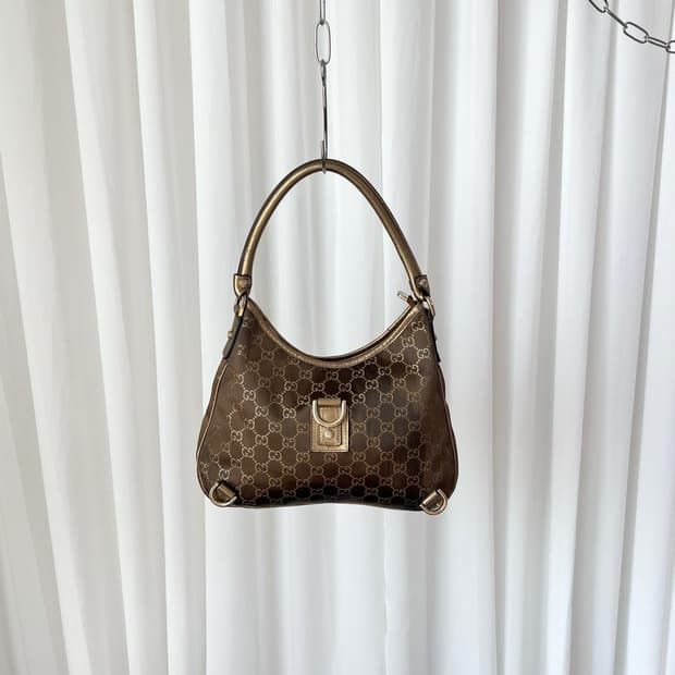 구찌 애비 D-링 모노그램 캔버스 숄더백