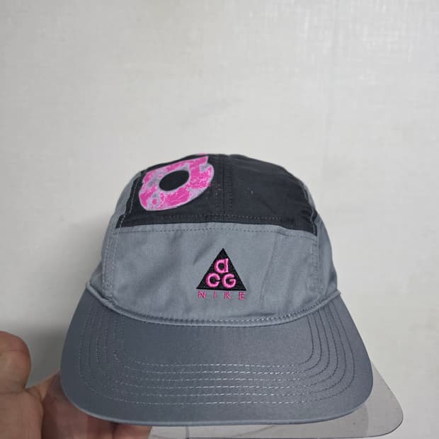 나이키 acg 5페널 캠프캡