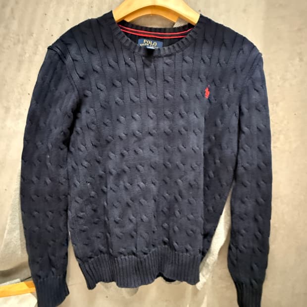 폴로 꽈베기 니트