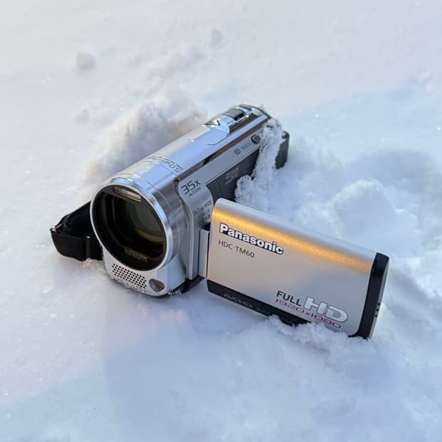 고마츠 나나 사용 캠코더 파나소닉 HDC-TM60