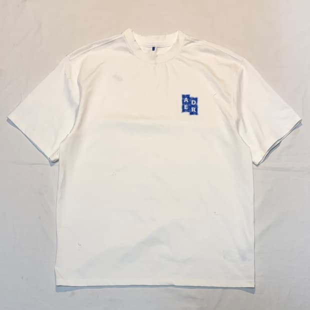 아더에러 23ss 시그니피컨트 티셔츠 화이트