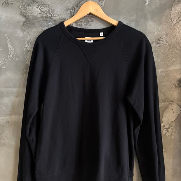 유니클로 맨투맨 L