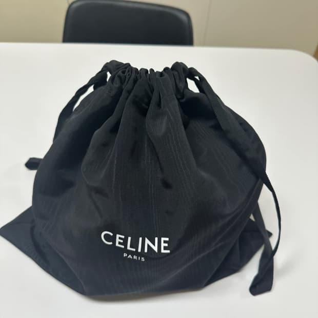 셀린느 드로우스트링 틴 버킷 토트백