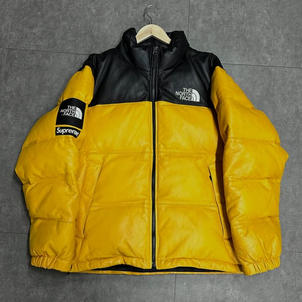 슈프림x노스페이스 레더 눕시 패딩 옐로우L 팝니다