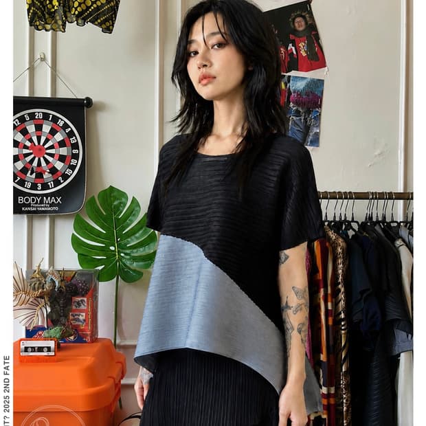 JPN Vintage Avant-garde Pleats 1/2 Top