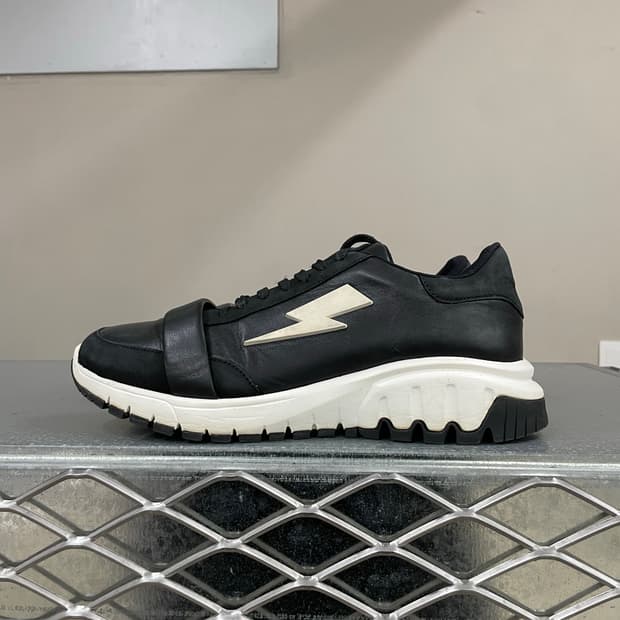 닐바렛 썬더 스트랩 스니커즈 40