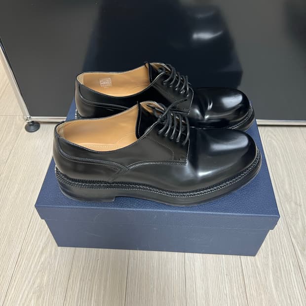 디올 더비 구두