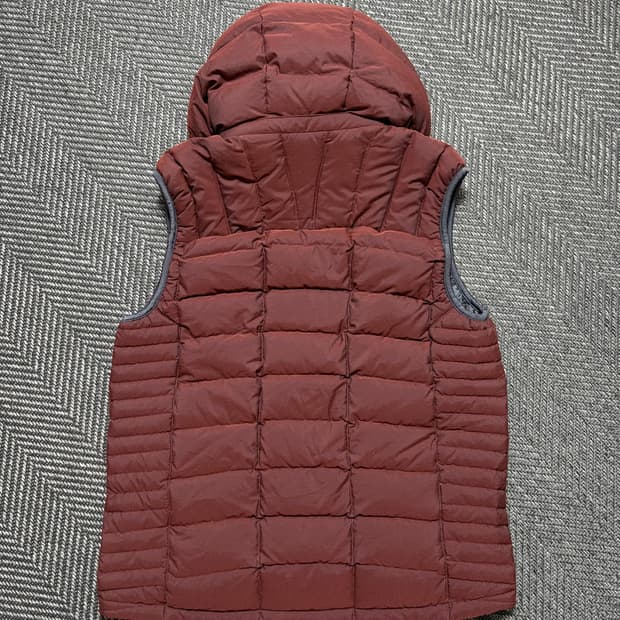 에디바우어 EB900 후드 패딩 조끼(S)