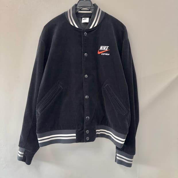 나이키 코듀로이 봄버 바시티자켓
