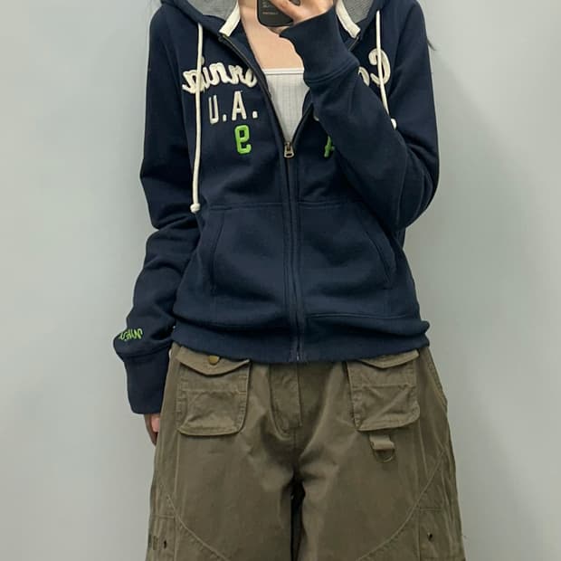 후아유 y2k 와투케 네이비 후드집업