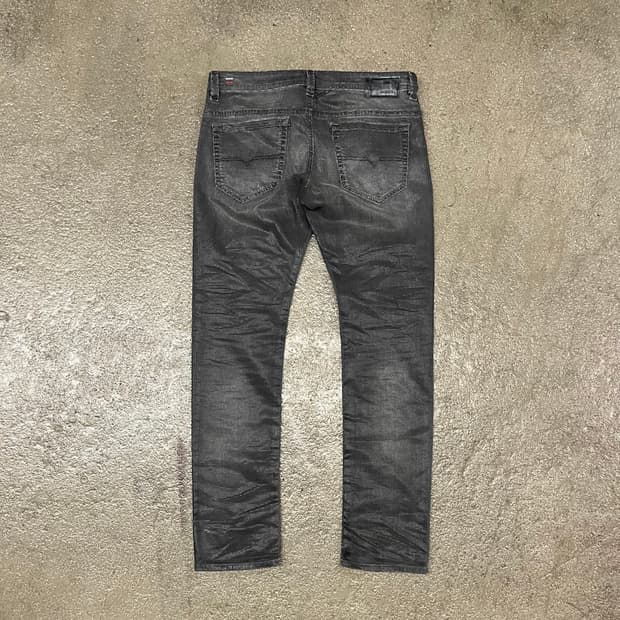 Diesel 타바 도트 코팅진 (32”)