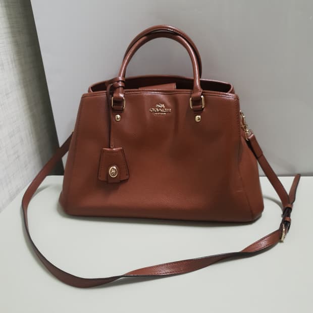 COACH 코치 뉴욕 사피아노 레더 가죽 토트백 숄더백 브라운