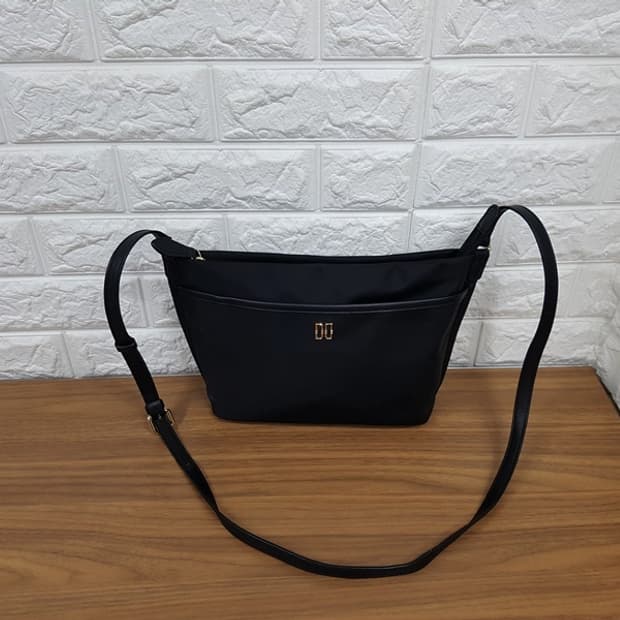 닥스 크로스백 (나이론)