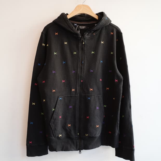 BEAMS HEART 빔즈 스컬 자수 투웨이집업 후디