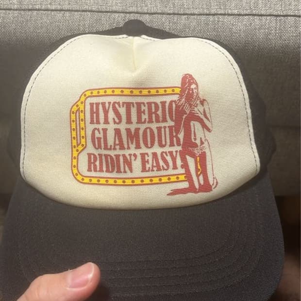 히스테릭 글래머 라이딩 이지 메쉬 캡