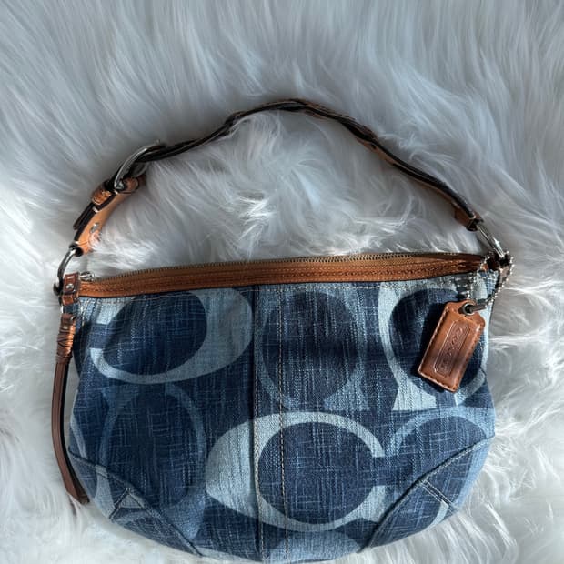 ✨희귀템✨ 코치 데님 숄더백