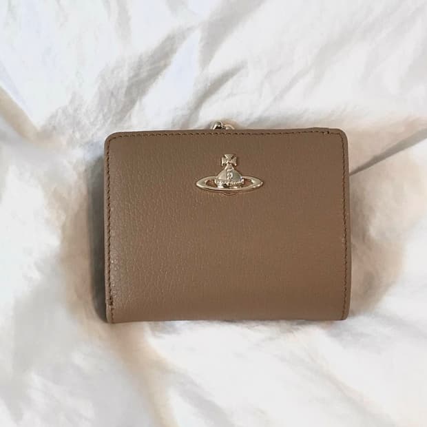 비비안웨스트우드 코인 반지갑 베이지