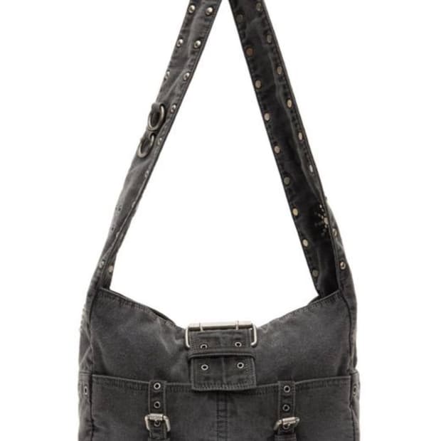 Open yy stud messenger bag