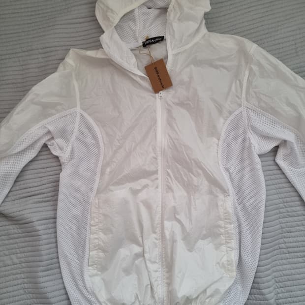 9999archive 판매중단된 바람막이 새상품