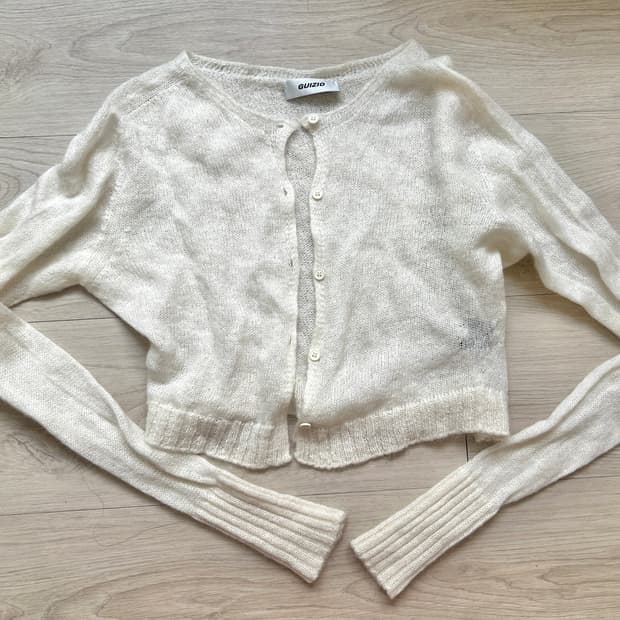 Danielle Guizio Mohair Cardigan (로제 착용)