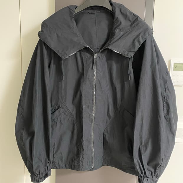 유니클로 U 르메르 후드 점퍼 XL 사이즈