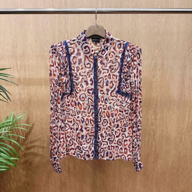 베레니스 퍼프 숄더 블라우스 페이즐리 패턴 레이스 디테일 믹스 컬러