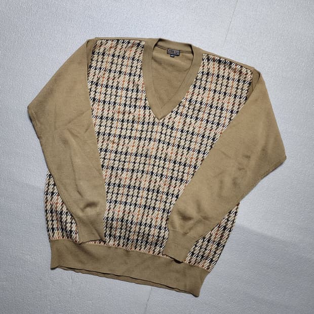 빈티지 닥스 체크 브이넥 울니트 스웨터