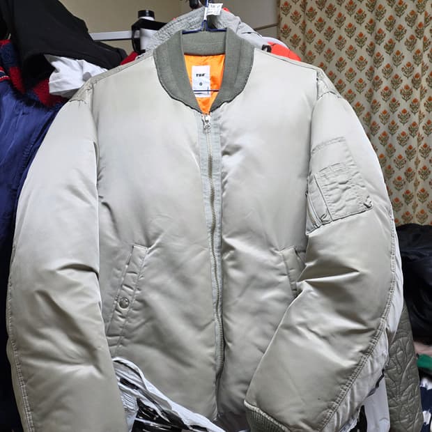 블라인드파일즈 밀플라이트 패딩 판매합니다 