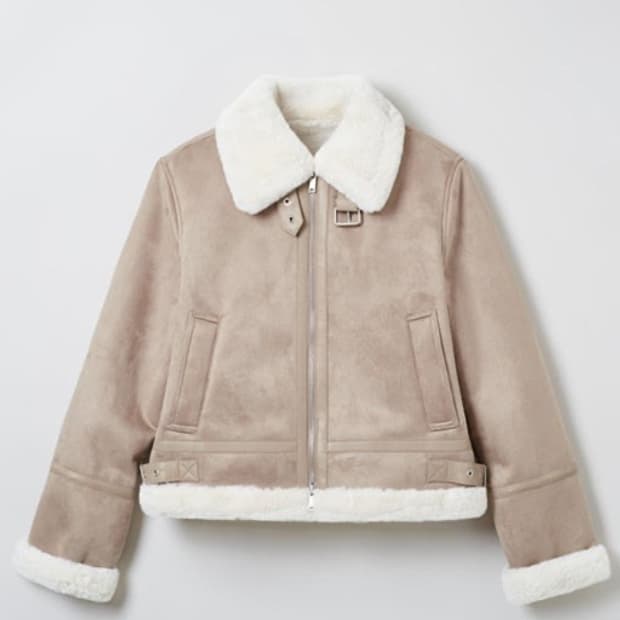 스파오 베이지 무스탕 S