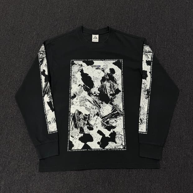 나이키ACG 락 롱슬리브 티셔츠