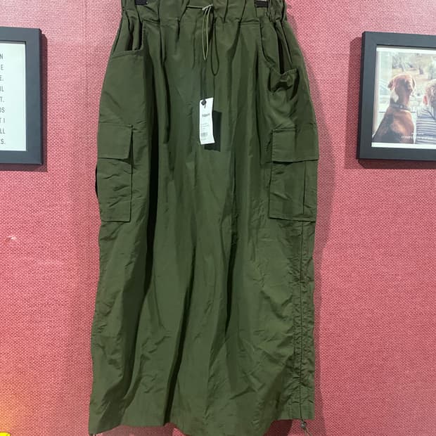 미드포인트 카키 카고 롱 스커트 F(새상품)