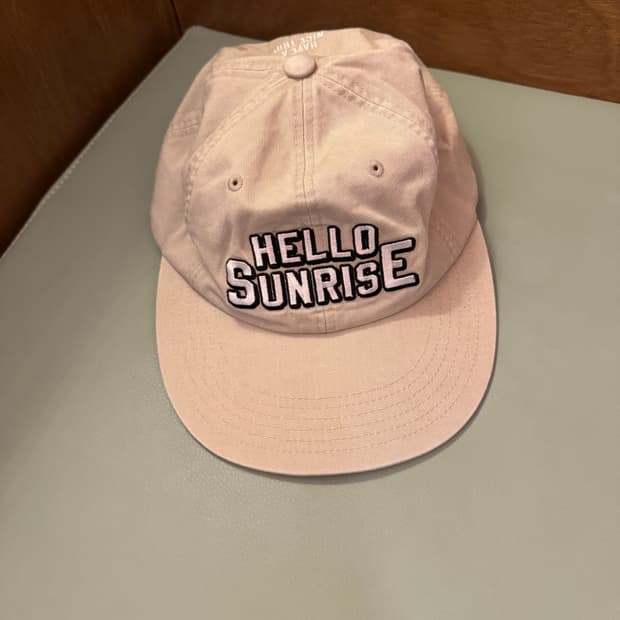 헬로선라이즈 모자