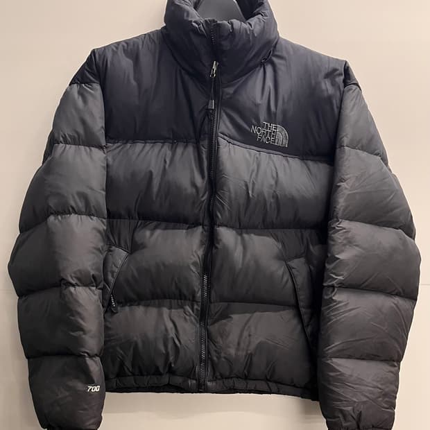 노스페이스 눕시 700 블랙 패딩 100